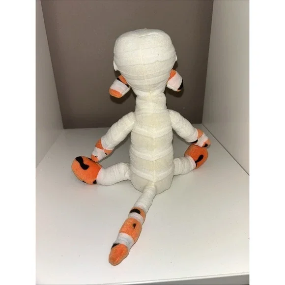 Walt Disney World‎ Tigger Halloween 2001 Bean Bag Mummy Plush/Toy EUC - Picture 3 of 5